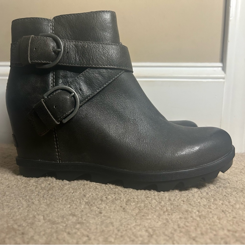 SOREL Joan of Arctic II